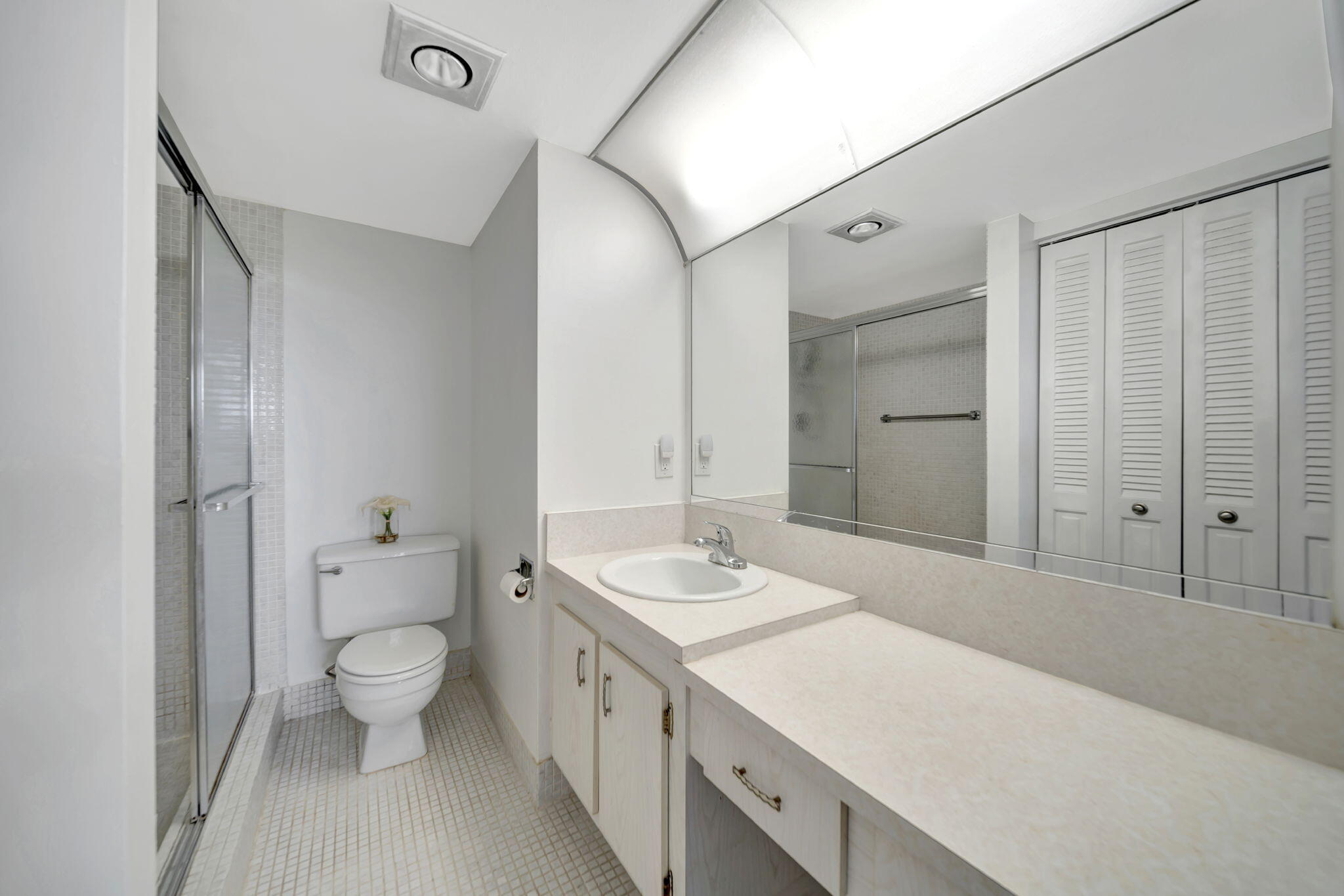 4039 Rexford A, Unit C Boca Raton, FL 33434 - Photo 26 of 87 Sink and separate vanity