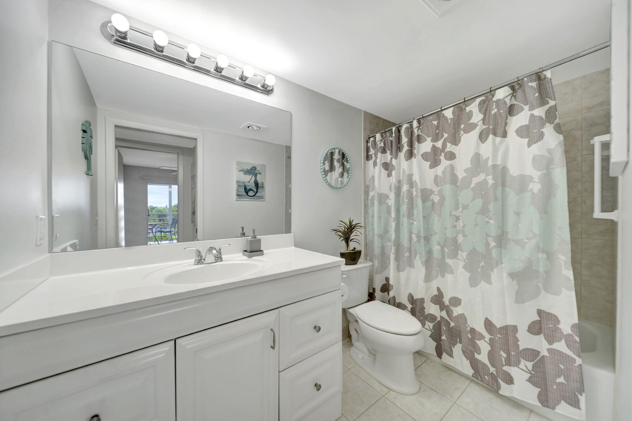 4039 Rexford A, Unit C Boca Raton, FL 33434 - Photo 27 of 87 Updated guest bathroom'