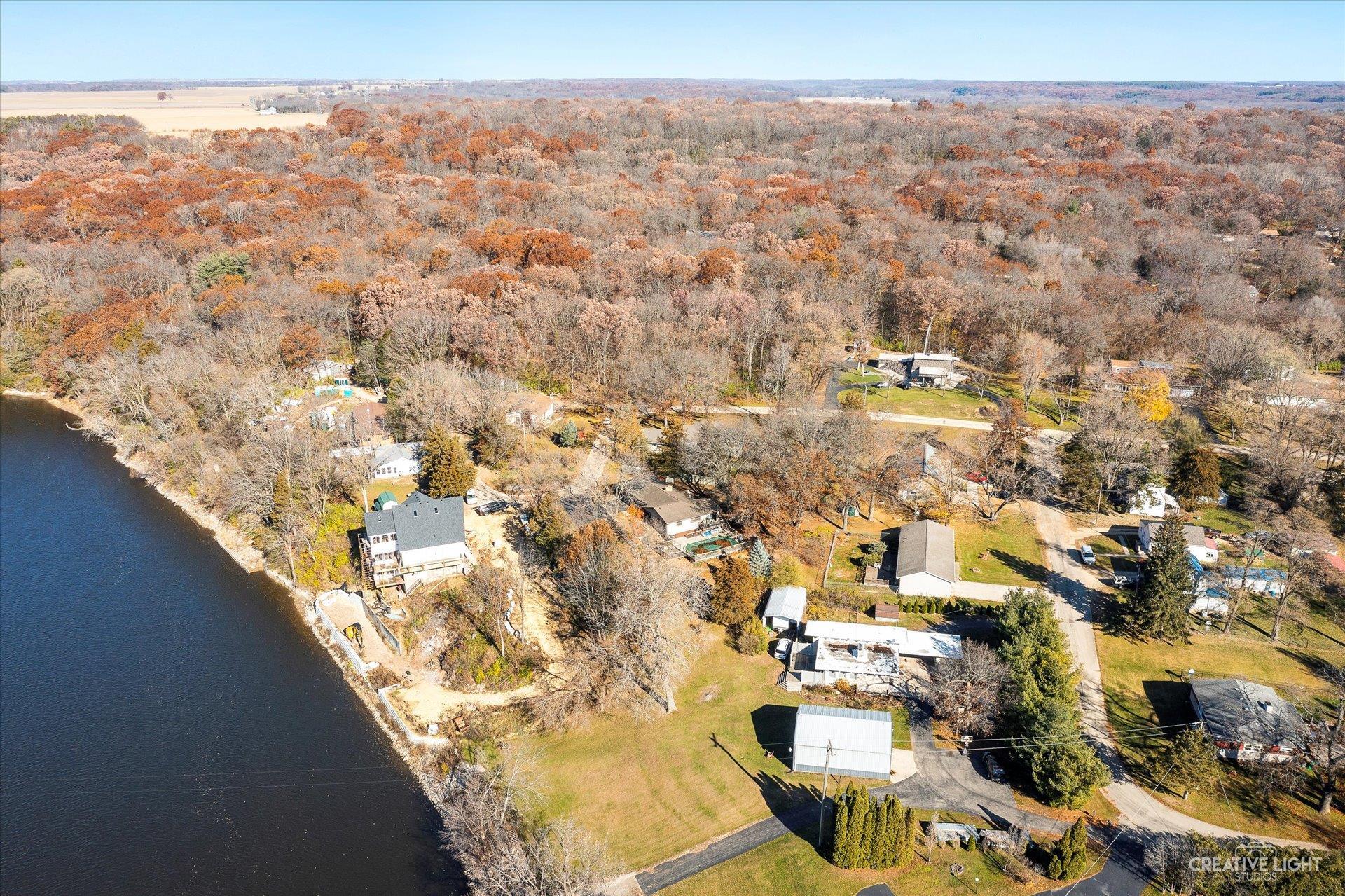 7927 Walnut Street Dixon, IL 61021 - Photo 32 of 33 view of city and mountain