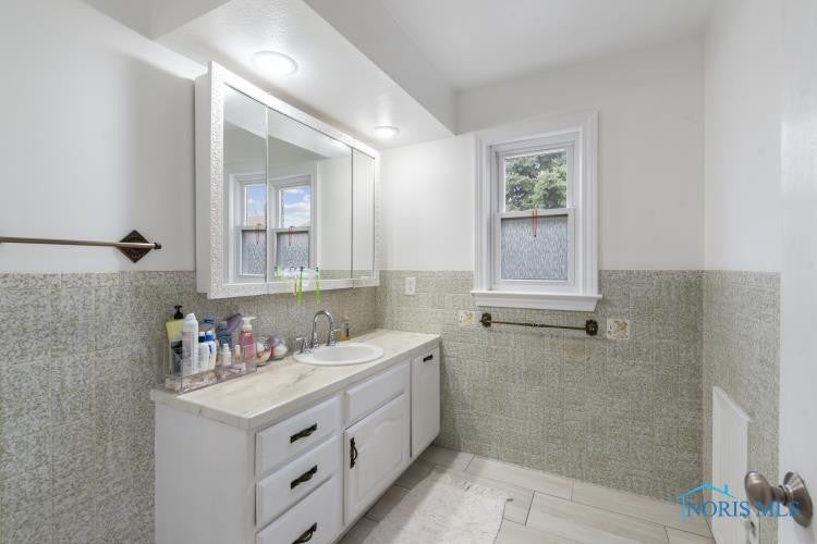 3927 Pickle Road Oregon, OH 43616 - Photo 30 of 42 Gallery Image 30