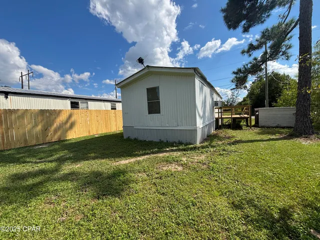 $1,175 | 6137 Jammie Road, Unit 1, Youngstown, FL 32466