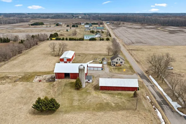 $524,900 | W444 Carlson Lane, Oconto Falls, WI 54154