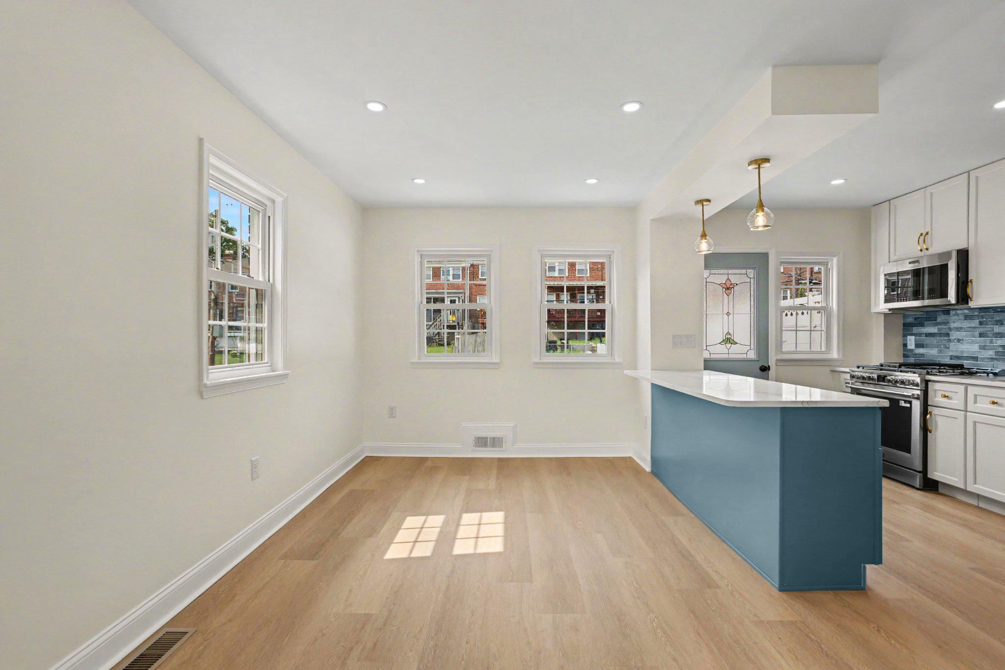 1635 Walterswood Road Baltimore, MD 21239 - Photo 4 of 33 Bright & Sunny Dining Room