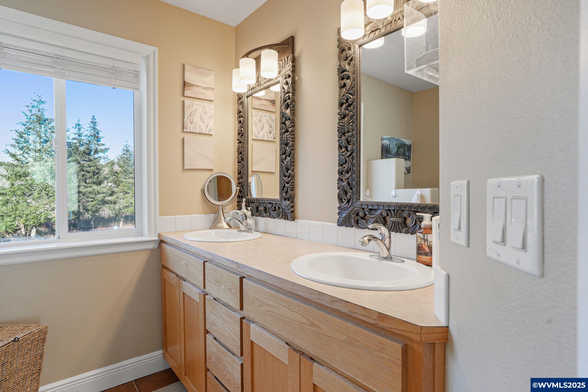 1175 Perrydale Road Dallas, OR 97338 - Photo 35 of 50