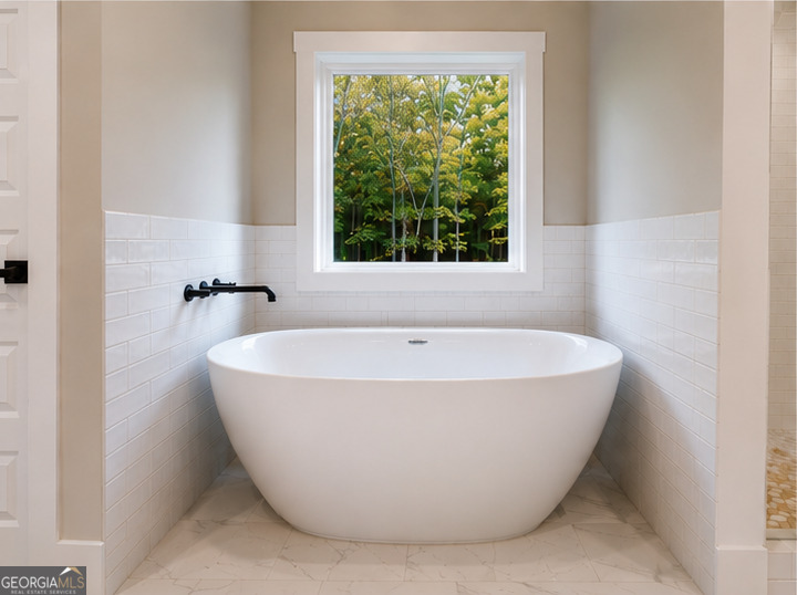 238 Signing Tree Trail Clarkesville, GA 30523 - Photo 14 of 37 Primary Bath Free Standing Tub