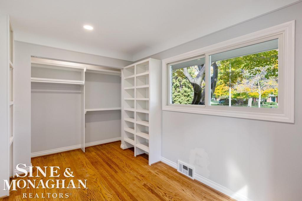 781 Fairford Road Grosse Pointe Woods, MI 48236 - Photo 29 of 57