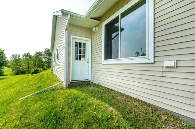 $350,000 | 29487 Riverview Road, Fergus Falls, MN 56537