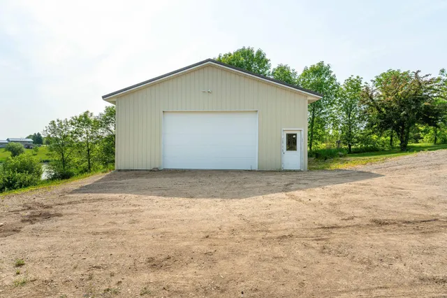 $350,000 | 29487 Riverview Road, Fergus Falls, MN 56537