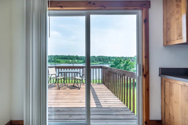 $350,000 | 29487 Riverview Road, Fergus Falls, MN 56537