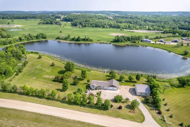 $350,000 | 29487 Riverview Road, Fergus Falls, MN 56537