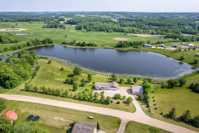 $350,000 | 29487 Riverview Road, Fergus Falls, MN 56537