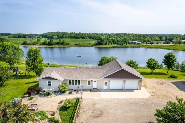 $350,000 | 29487 Riverview Road, Fergus Falls, MN 56537