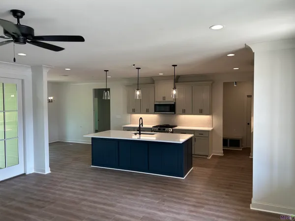 $361,800 | 33505 Tenor Drive, Denham Springs, LA 70706