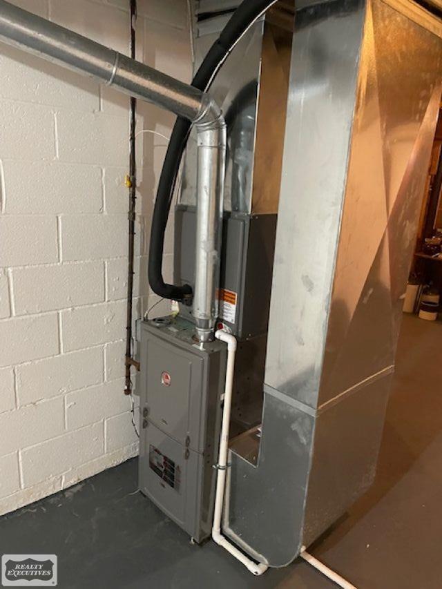 52401 Baker Road New Baltimore, MI 48047 - Photo 21 of 23 50202221-459fdf53-a814-4ed8-9222-2a73db02ca7f.JPG
