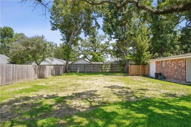 $249,999 | 617 Stewart Avenue, River Ridge, LA 70123