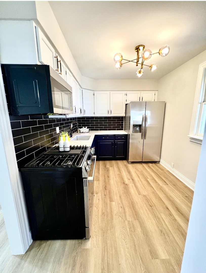 430 Oak Street Des Plaines, IL 60016 - Photo 3 of 16