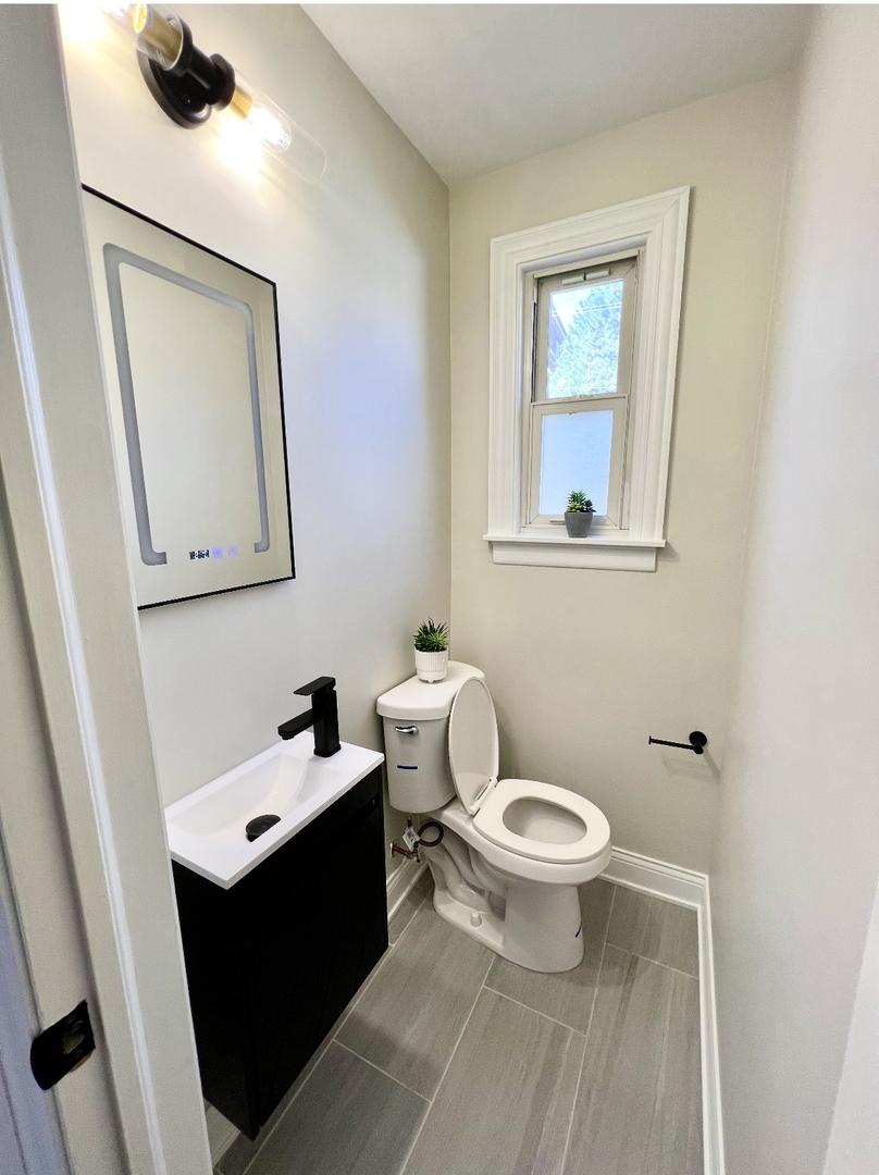 430 Oak Street Des Plaines, IL 60016 - Photo 5 of 16