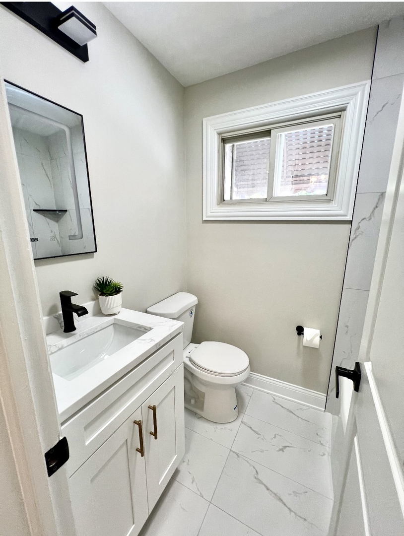 430 Oak Street Des Plaines, IL 60016 - Photo 9 of 16