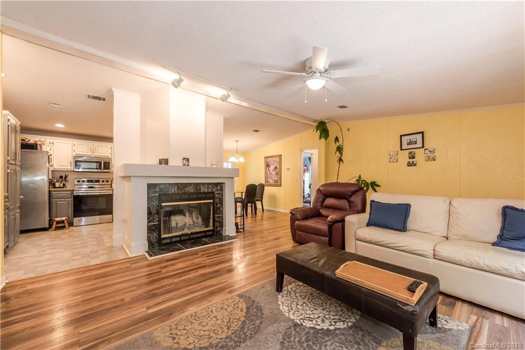 11501 McCoy Road Huntersville, NC 28078 - Photo 6 of 35 Gallery Image 6