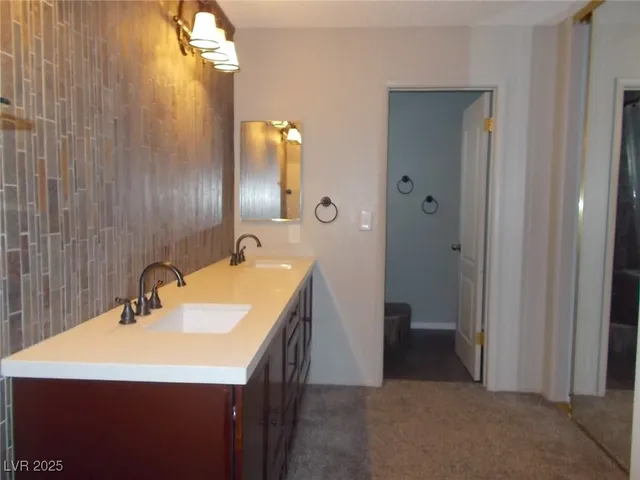 $2,500 | 7711 Keating Circle, Las Vegas, NV 89147