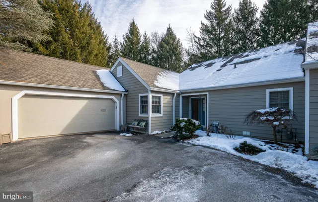 $440,000 | 1979 Meadow Lane, Wyomissing, PA 19610