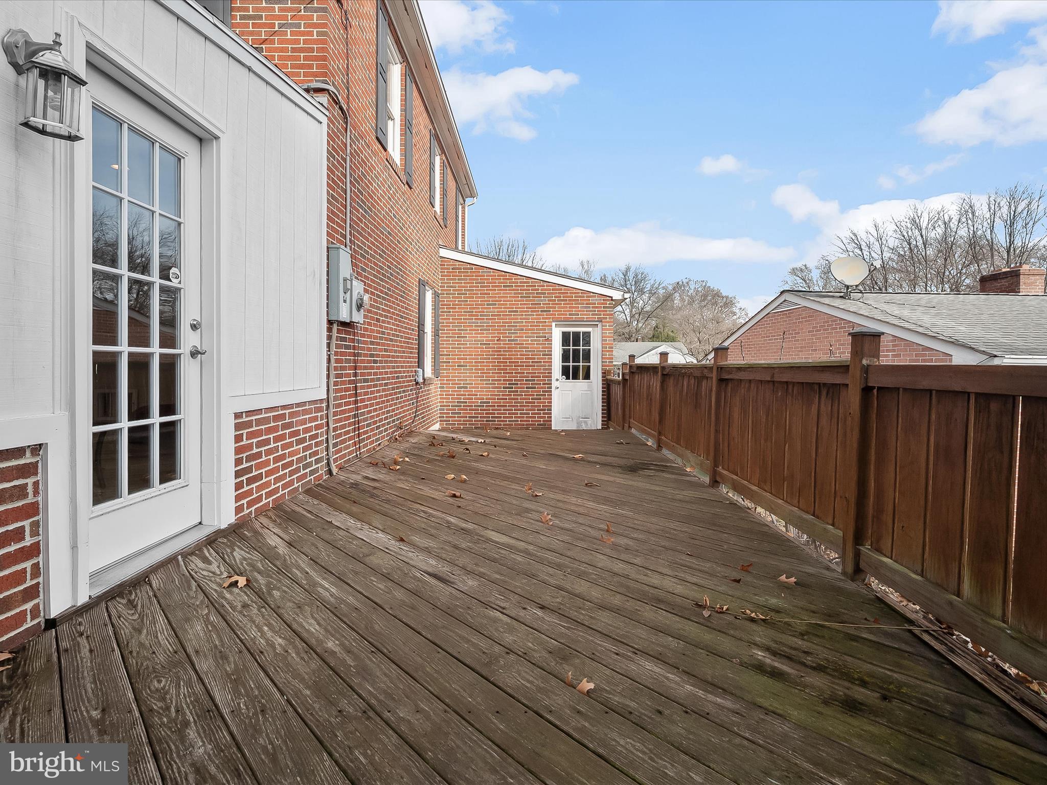 18841 Preston Road Hagerstown, MD 21742 - Photo 35 of 40 Deck