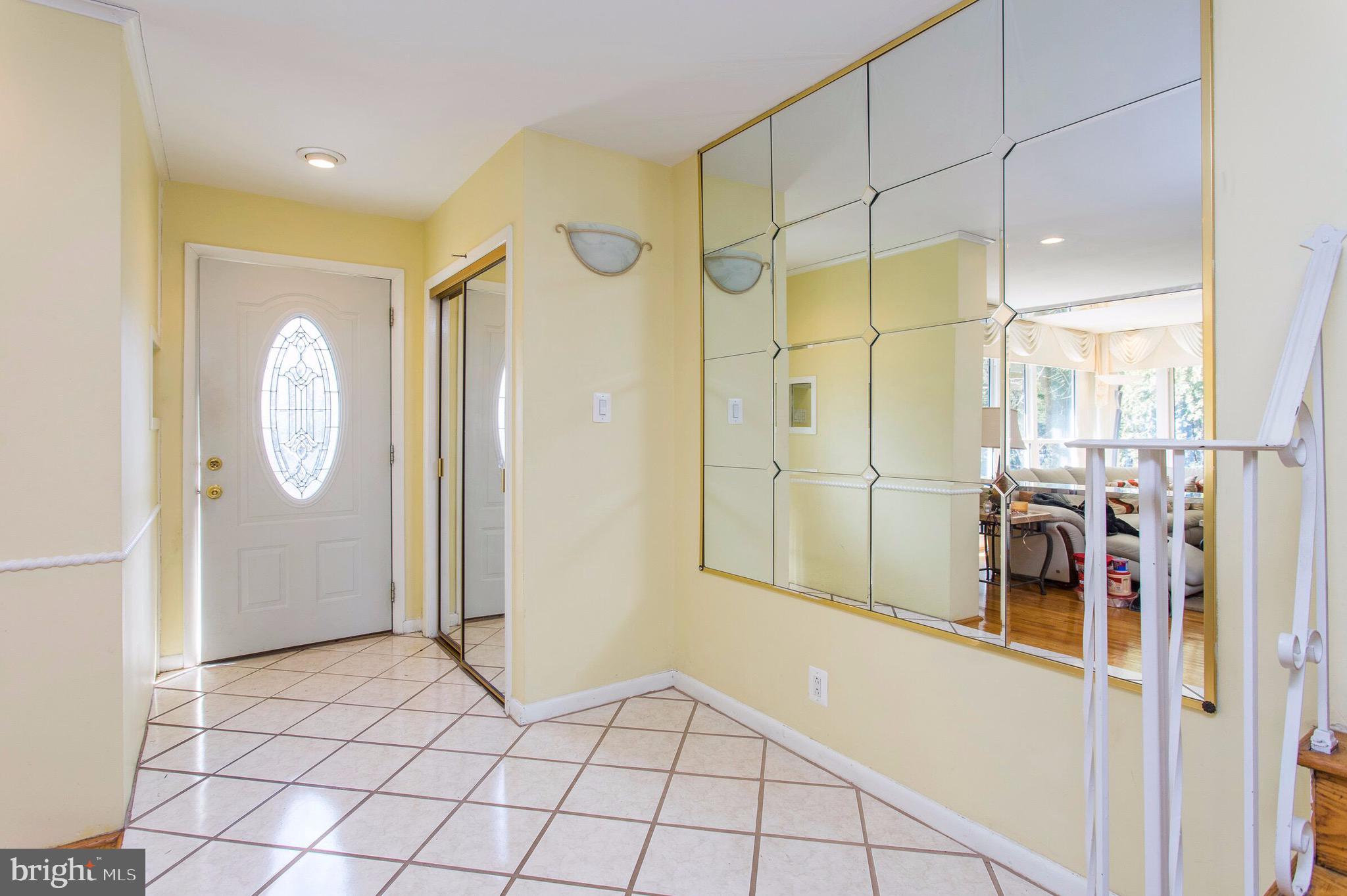 545 West Waverly Road Glenside, PA 19038 - Photo 5 of 24 Foyer Entry