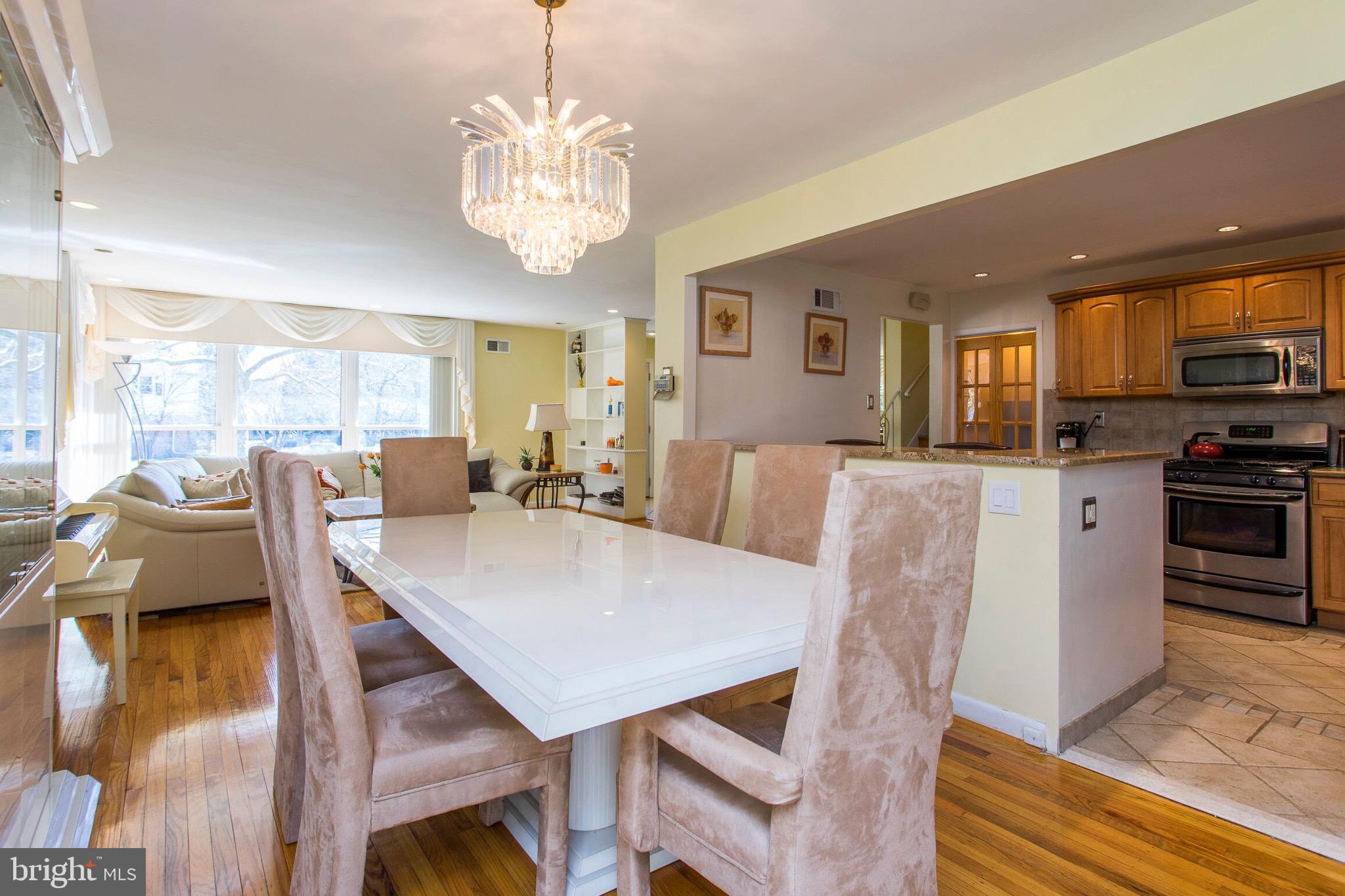 545 West Waverly Road Glenside, PA 19038 - Photo 6 of 24 Dining Room