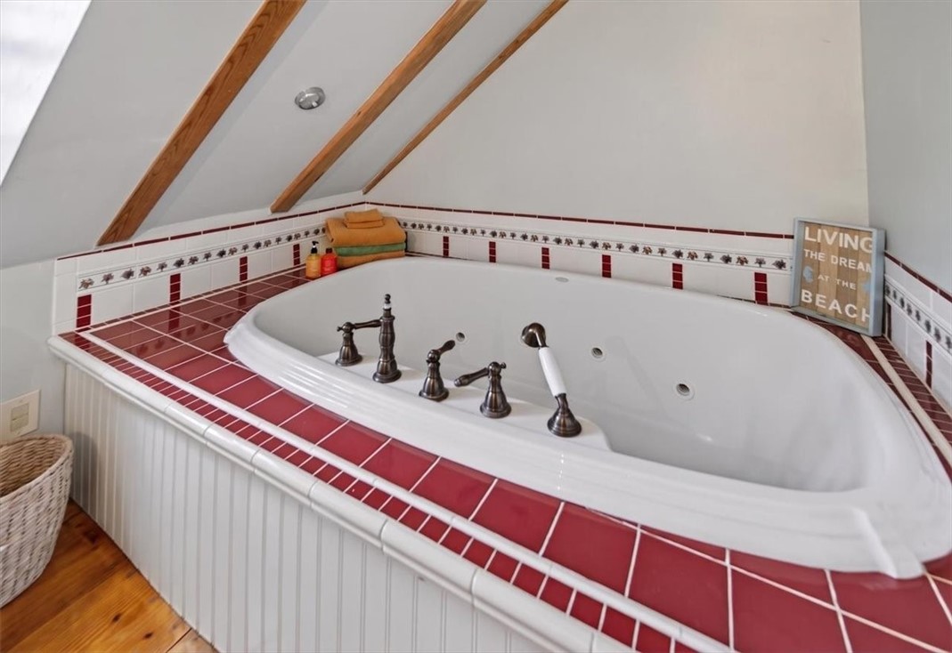 9 Thames Street Newport, RI 02840 - Photo 35 of 50