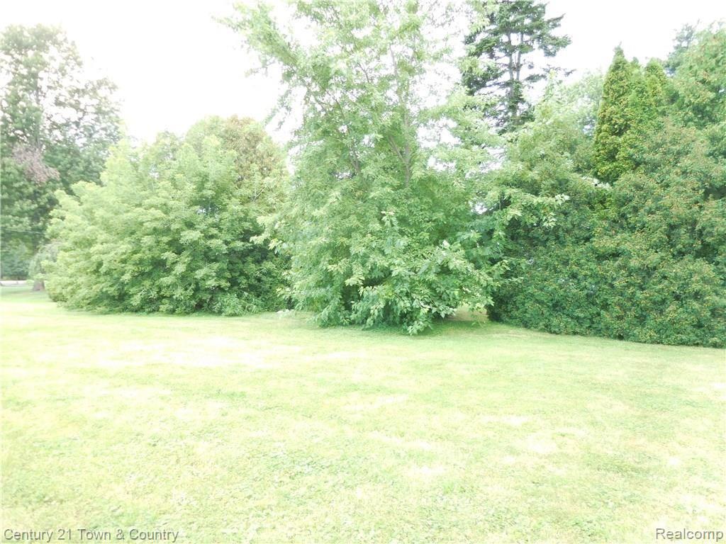 32905 Sutton Road Chesterfield, MI 48047 - Photo 7 of 8