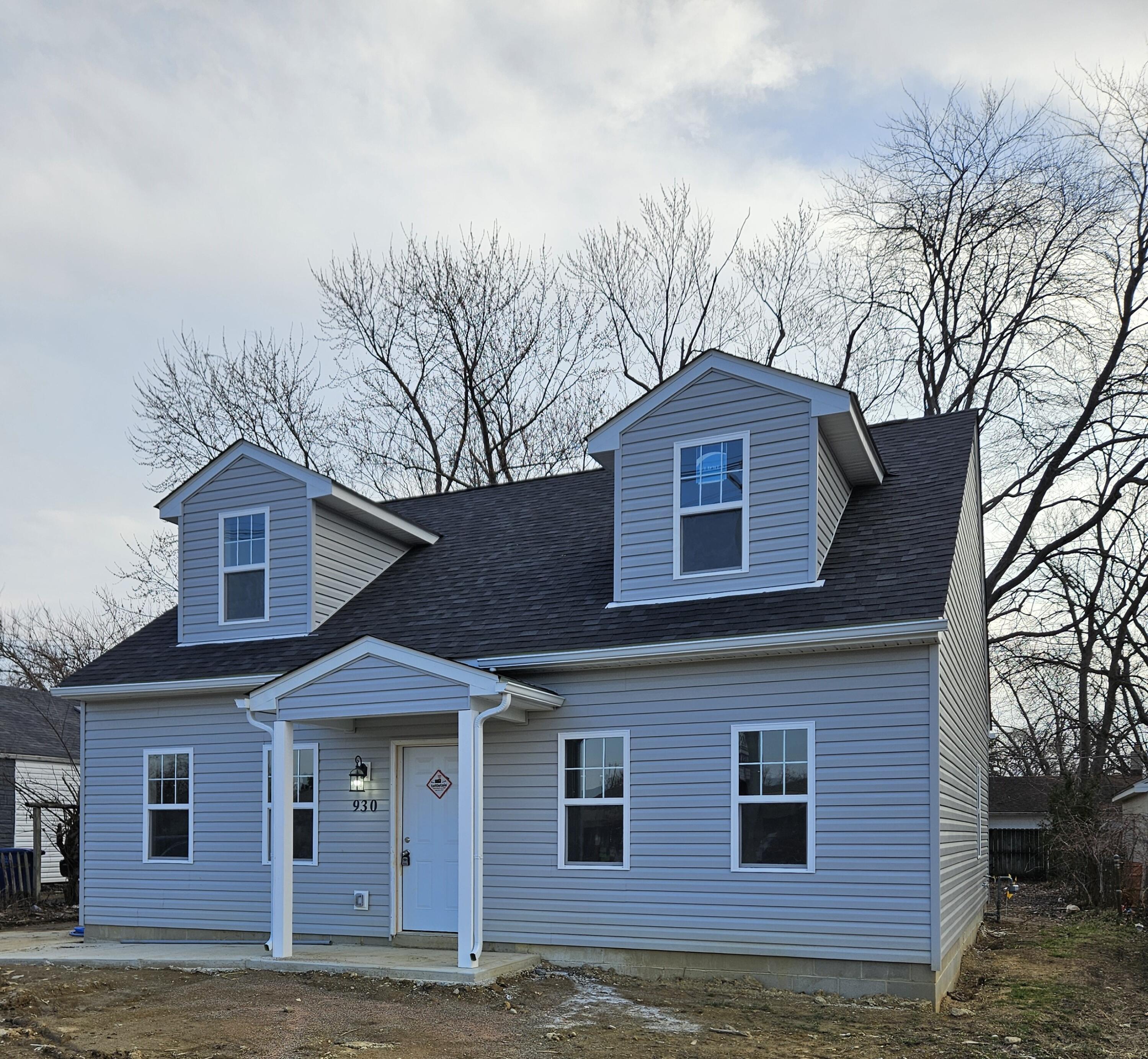 930 South James Road Columbus, OH 43227 - Photo 1 of 18 James Rd Front 1