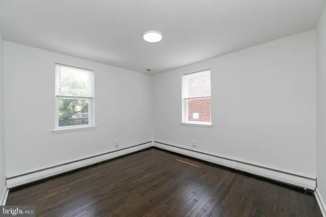 $1,950 | 13 South Black Horse Pike, Unit 1B, Mount Ephraim, NJ 08059