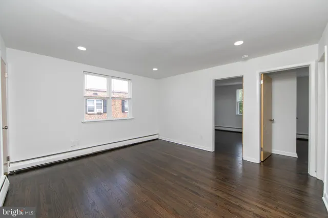 $1,950 | 13 South Black Horse Pike, Unit 1B, Mount Ephraim, NJ 08059