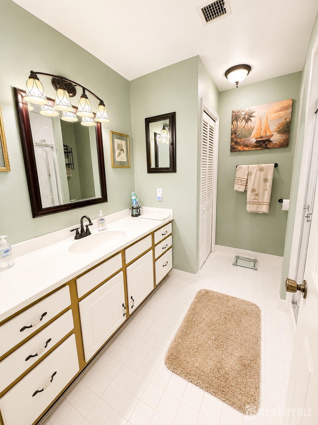 723 B Mt Vernon Road, Unit 723B Monroe Township, NJ 08831 - Photo 19 of 21