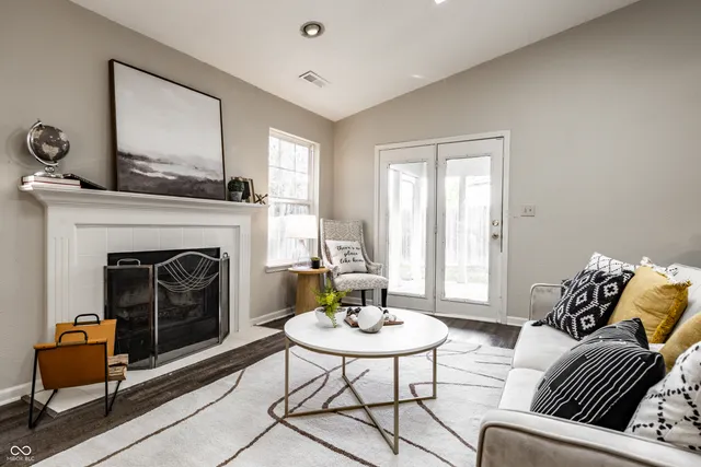 $2,150 | 10513 Blue Springs Lane, Fishers, IN 46037