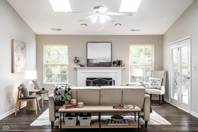 $2,150 | 10513 Blue Springs Lane, Fishers, IN 46037