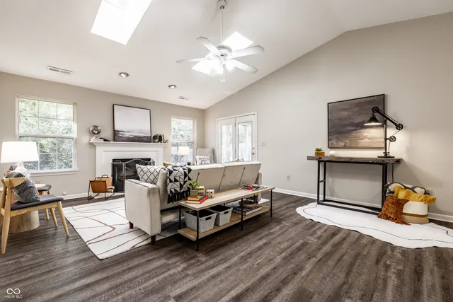 $2,150 | 10513 Blue Springs Lane, Fishers, IN 46037