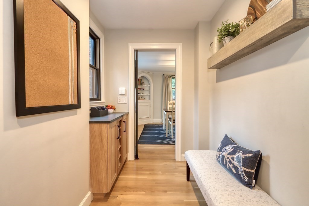 27 Cabot Street Winchester, MA 01890 - Photo 13 of 42