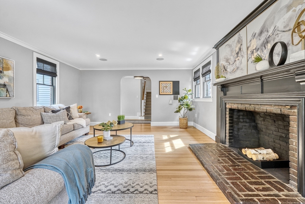 27 Cabot Street Winchester, MA 01890 - Photo 17 of 42