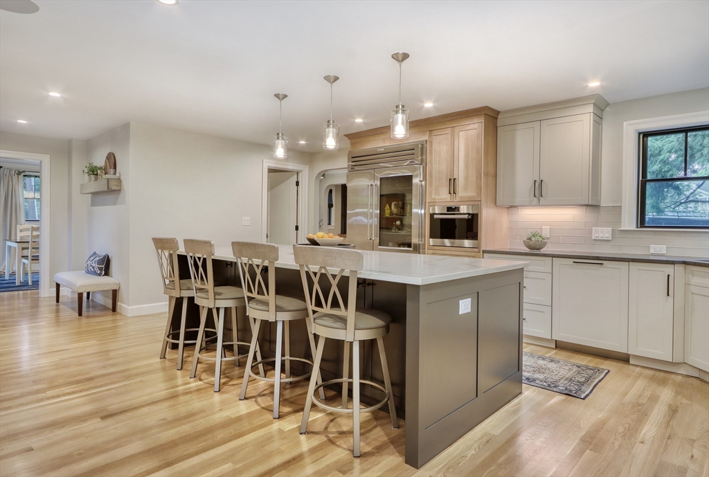 27 Cabot Street Winchester, MA 01890 - Photo 6 of 42