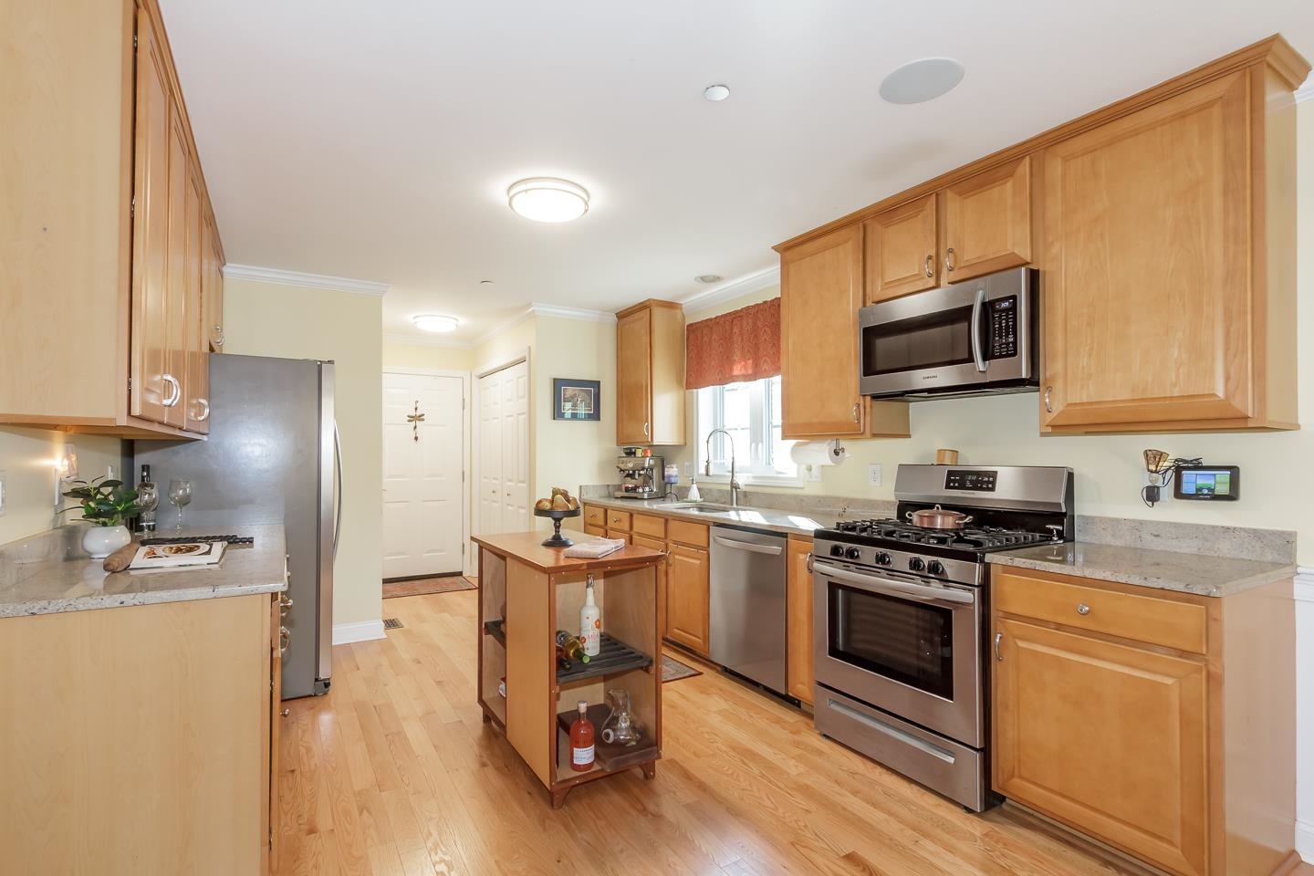 5 Shaker Hill Road Hooksett, NH 03106 - Photo 19 of 45