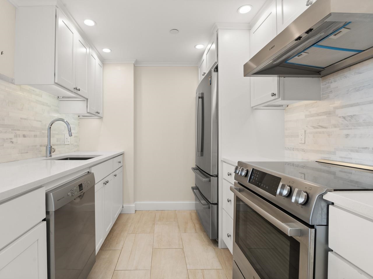 131 Main Street, Unit 403 Burlington, VT 05401 - Photo 3 of 28