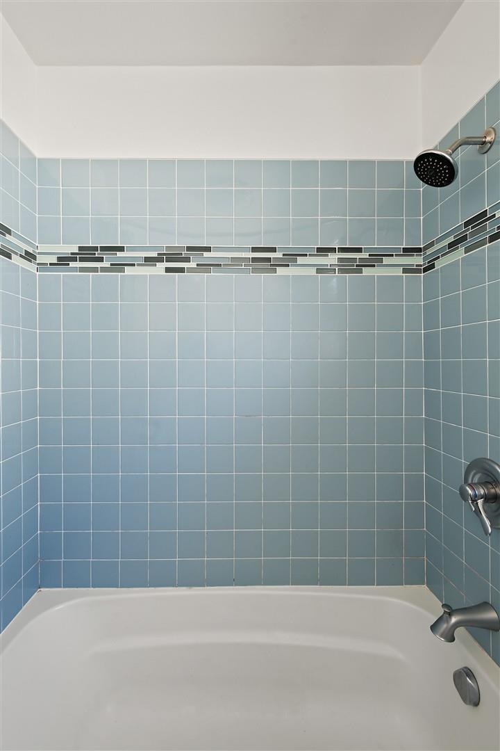 1436 Delaware Street Berkeley, CA 94702 - Photo 23 of 60 Bathroom featuring bathing tub / shower combination