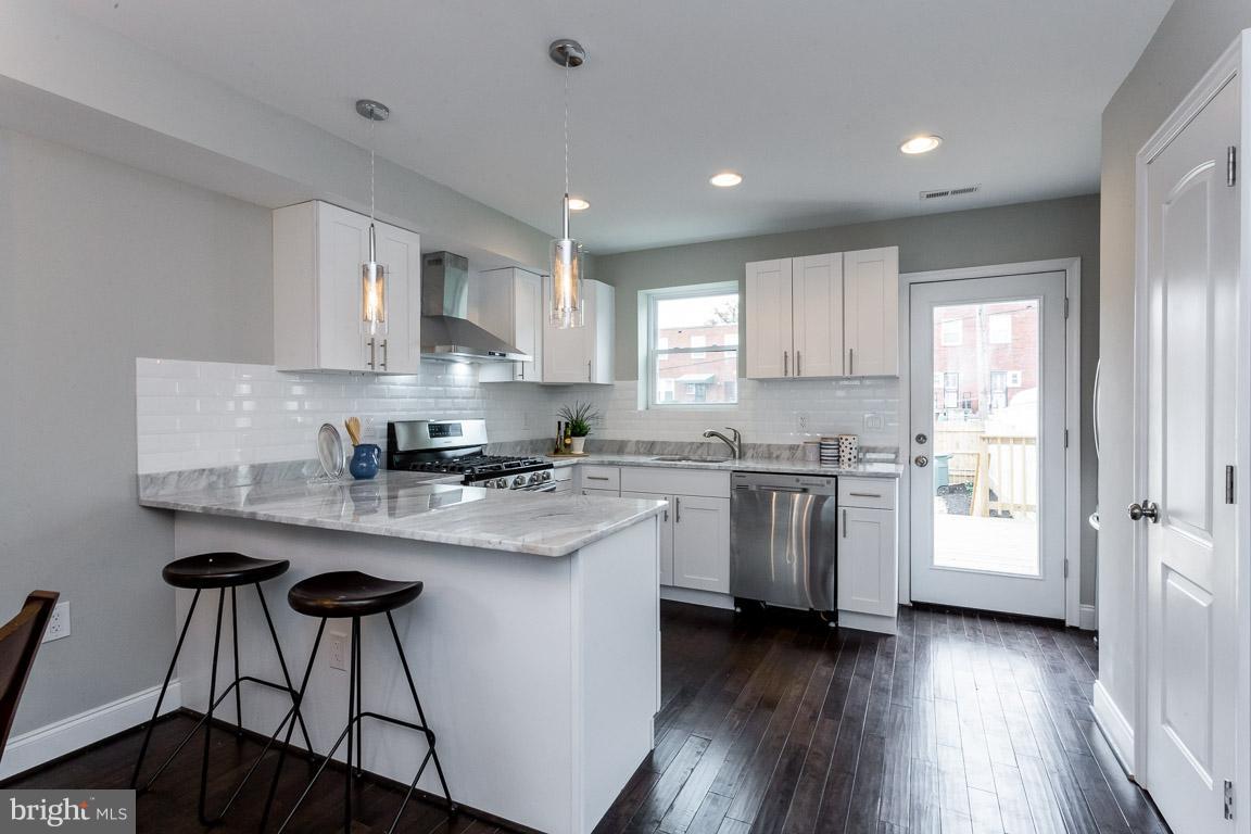 3943 R Street Southeast Washington, DC 20020 - Photo 8 of 24 Gallery Image 8
