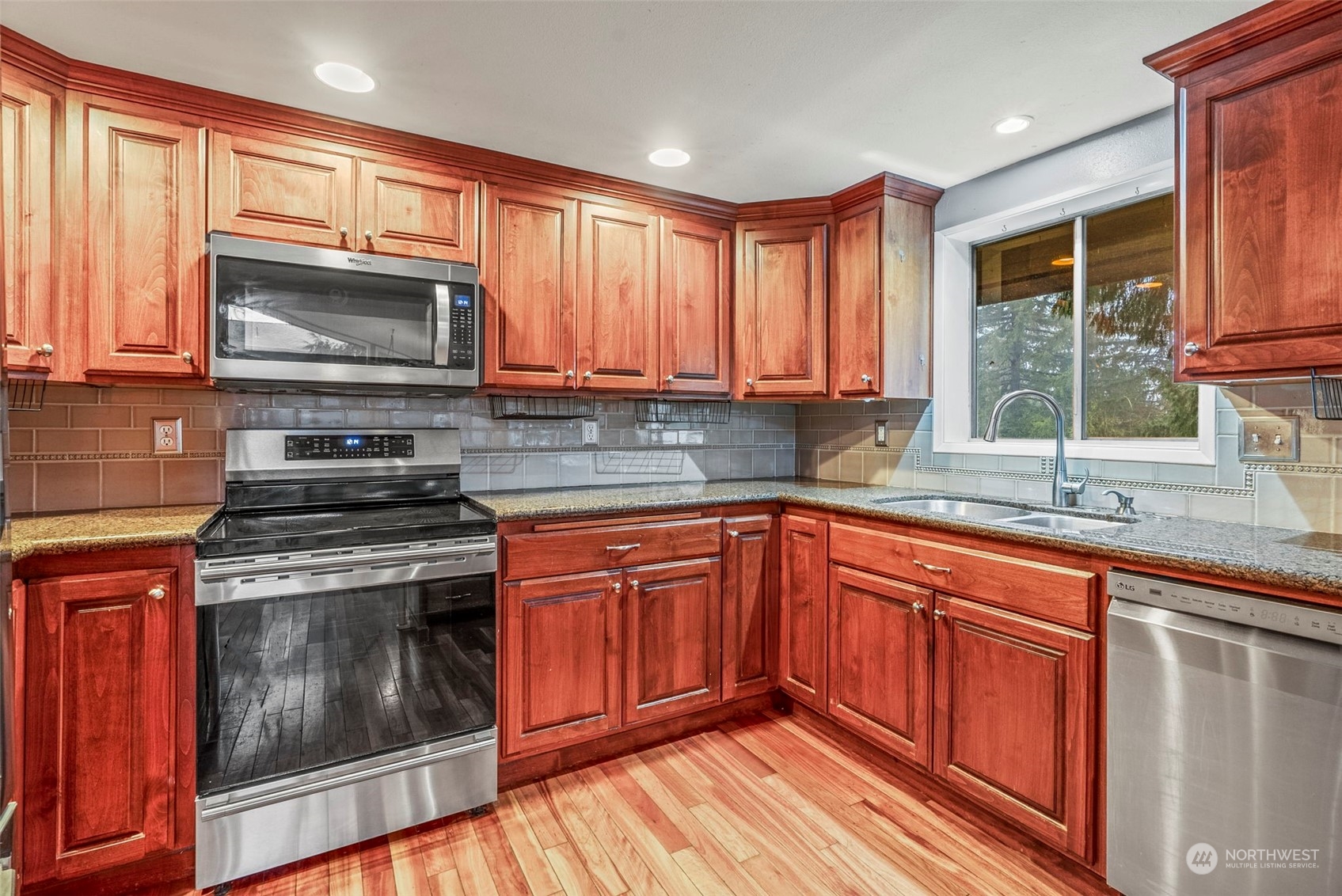 929 Lone Oak Road Longview, WA 98632 - Photo 8 of 24 Gallery Image 8