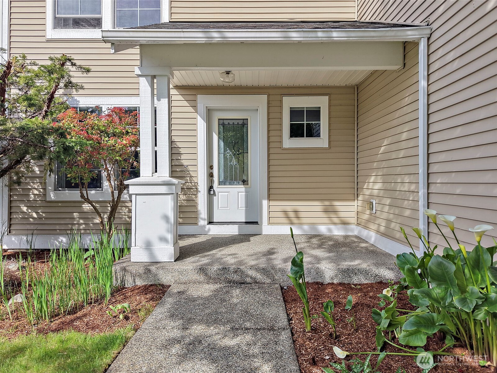 24216 237th Way Southeast Maple Valley, WA 98038 - Photo 3 of 38