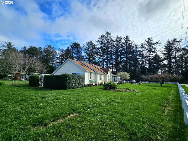 $699,000 | 15482 Morrison Lane, Brookings, OR 97415