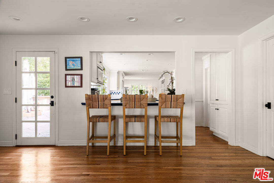13641 Bayliss Road Los Angeles, CA 90049 - Photo 13 of 30