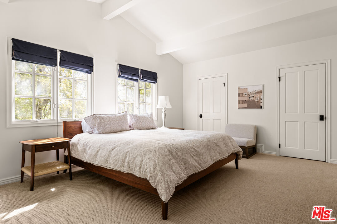 13641 Bayliss Road Los Angeles, CA 90049 - Photo 17 of 30