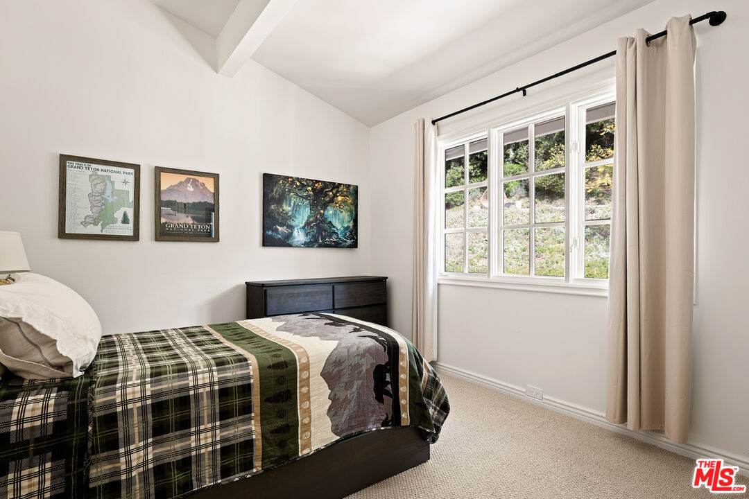 13641 Bayliss Road Los Angeles, CA 90049 - Photo 22 of 30